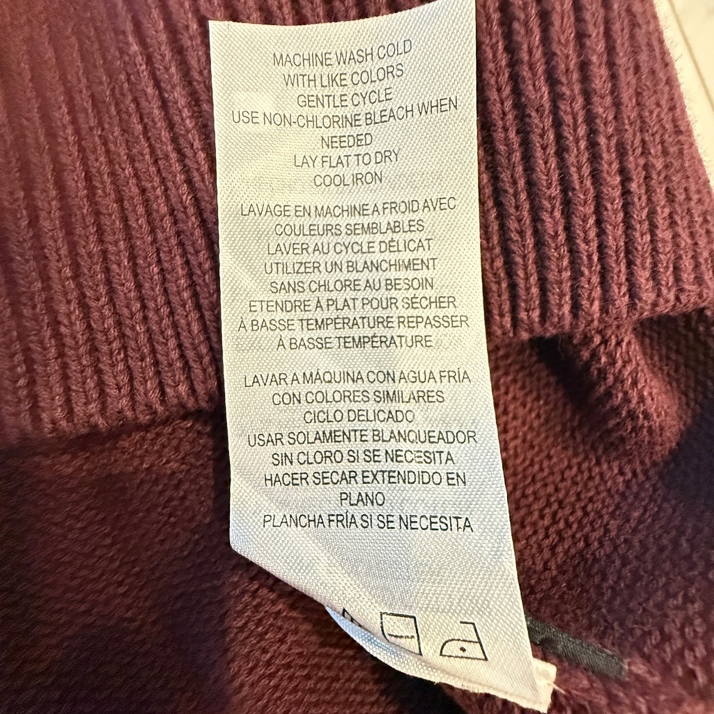 DKNY Men’s Wine Red Crewneck Sweater Size L – NWT – Logo Chest Stripe - Picture 10 of 15